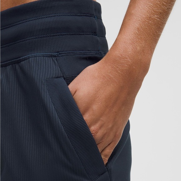 NWT lululemon Dance Studio Mid-Rise Pant *Short - Picture 5 of 7